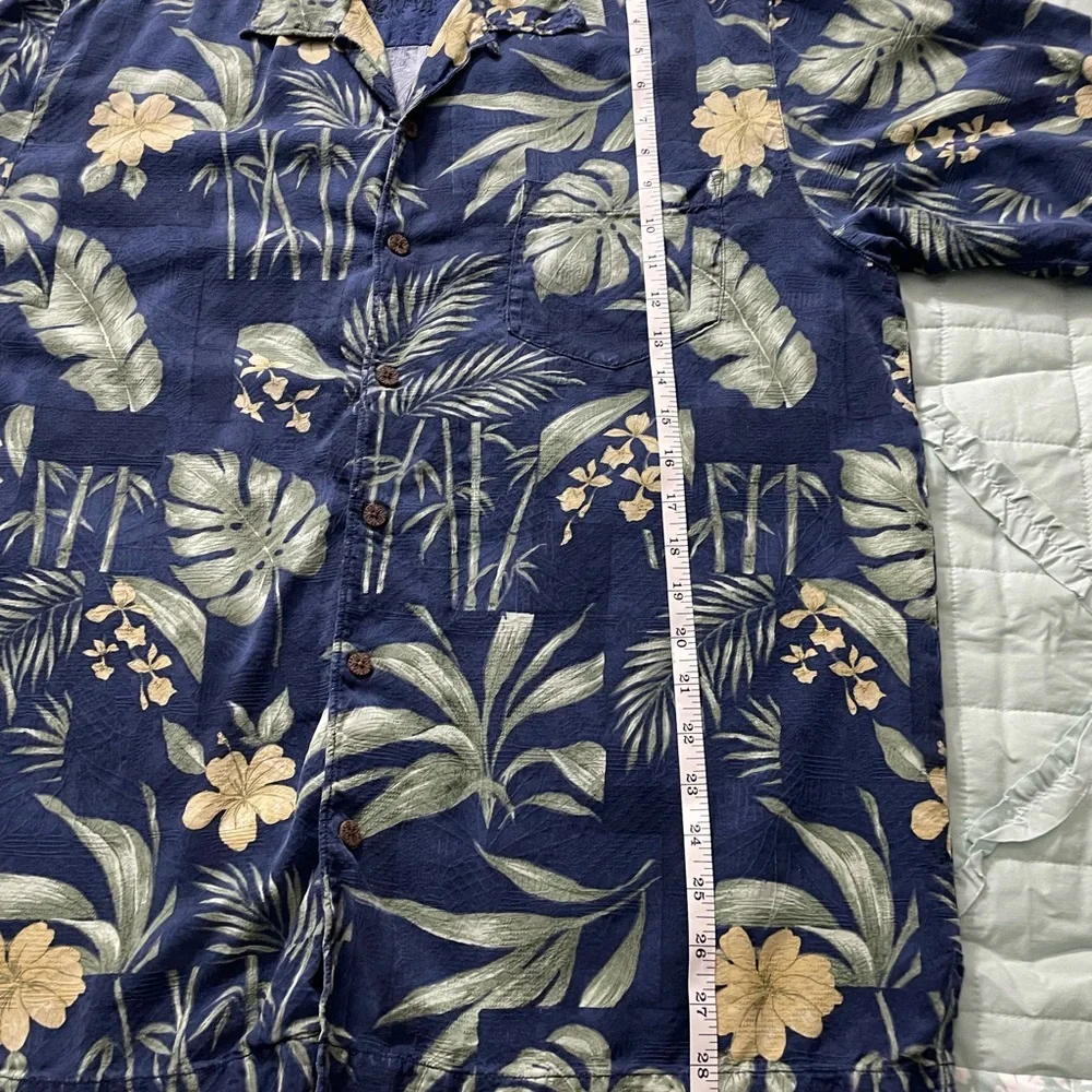 Tommy Bahama 100% Silk Button Down Tropical Print Shirt Large